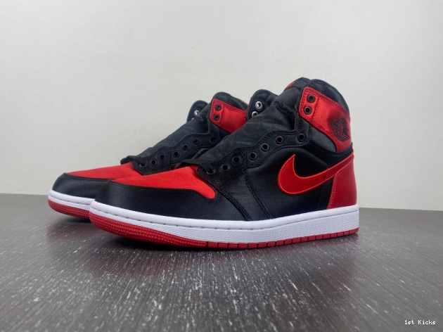 1 Air OG FD4810-061 Satin High WMNS Bred Jordan 0530